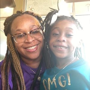 Meet your Posher, Cassandra